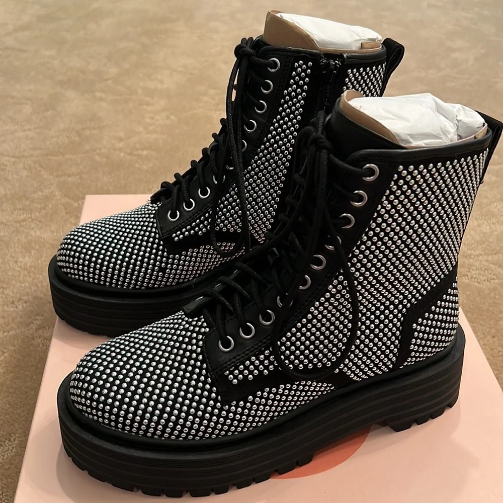 NIB Gianni Bini Non-Stop Studded Chunky Lug Sole
Platform Booties, 6.5 - Picture 3 of 6